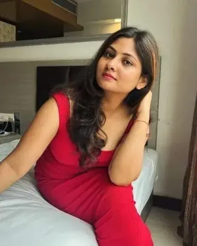 Escort Service In Chimur