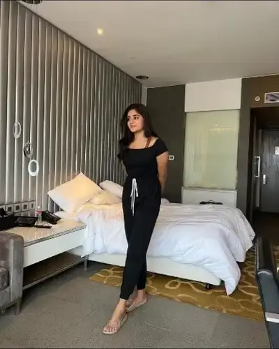 Call Girls Service in Chimur
